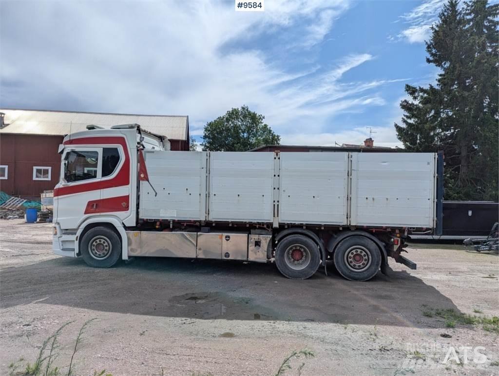 Scania R580 6X2 شاحنات ذات هيكل صندوقي