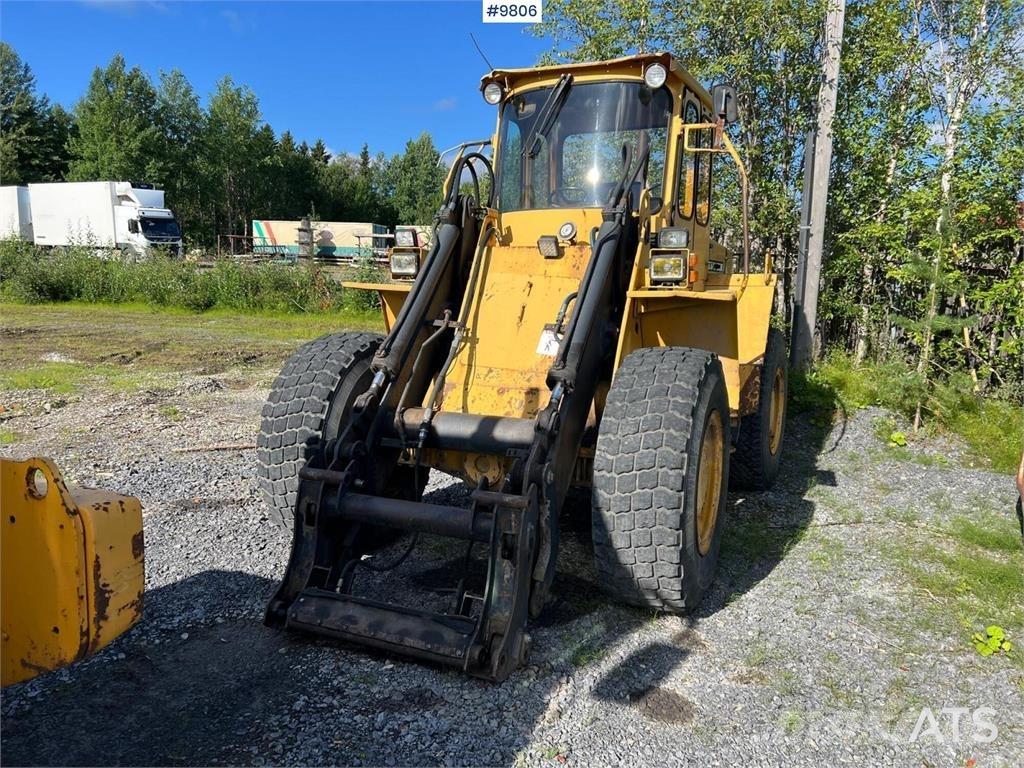 Volvo BM 4300 لوادر بعجل