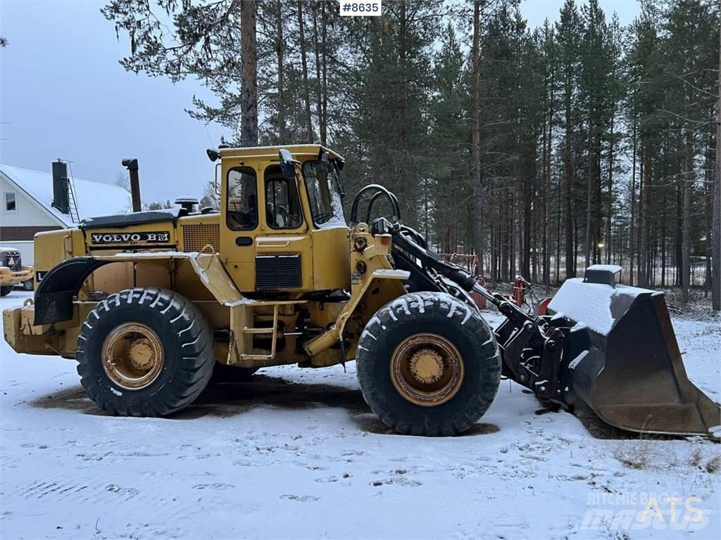 Volvo BM L120 بلدوزرات بعجلات