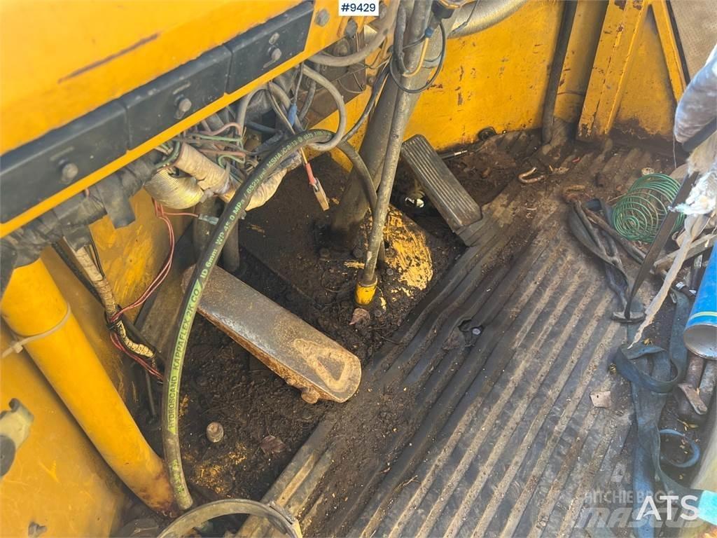 Volvo BM LM1240 بلدوزرات بعجلات