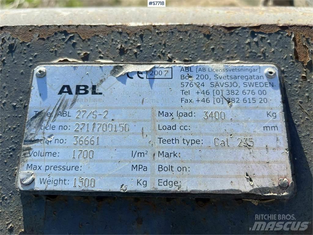 Volvo EC290 CL حفارات زحافة