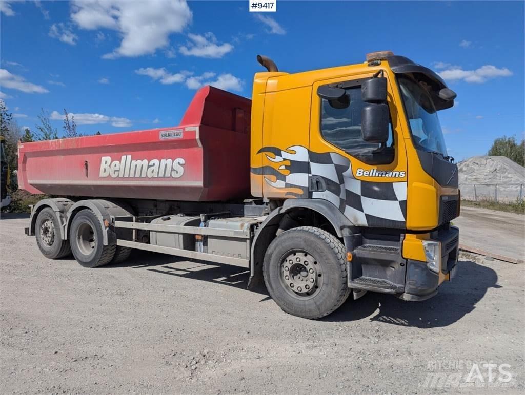 Volvo FE 6x2 شاحنات قلابة
