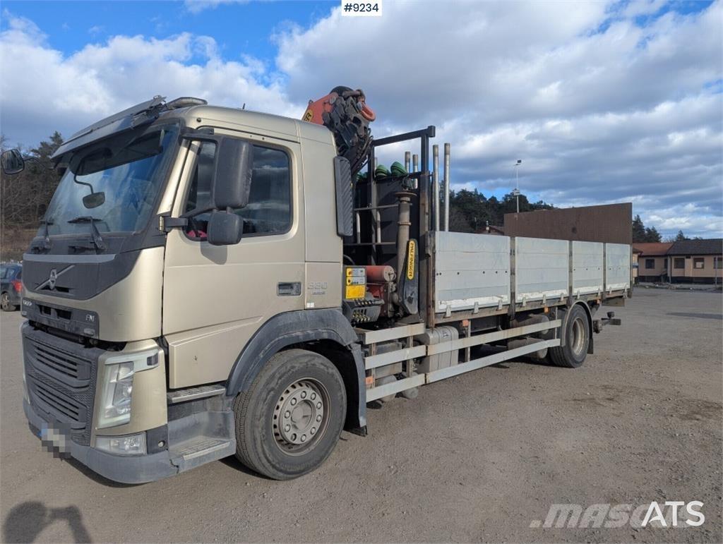 Volvo FM شاحنات الرافعات