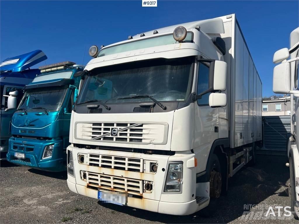 Volvo FM 340 4X2 شاحنات ذات هيكل صندوقي