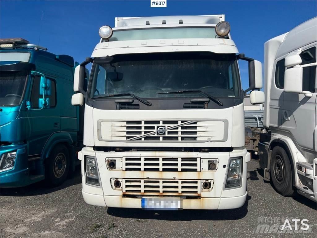 Volvo FM 340 4X2 شاحنات ذات هيكل صندوقي