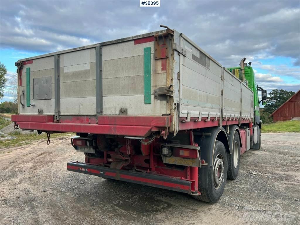 Volvo FM 6x2 شاحنات الرافعات