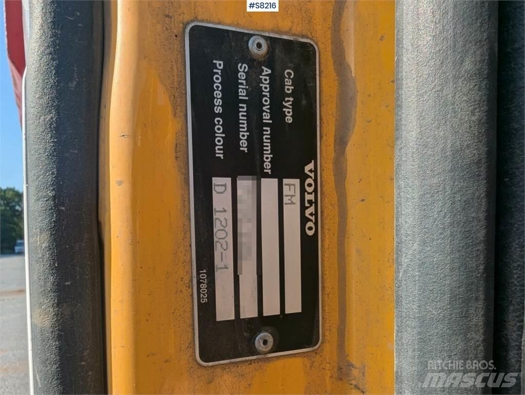Volvo FMX 6X2 شاحنات قلابة