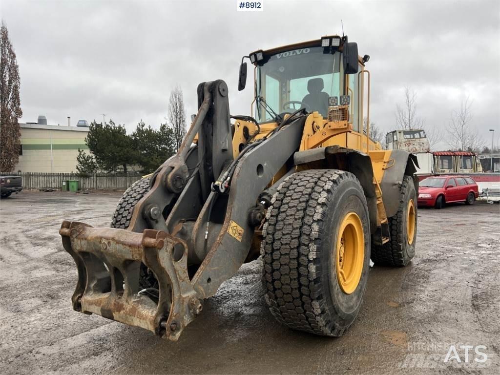 Volvo L110E لوادر بعجل