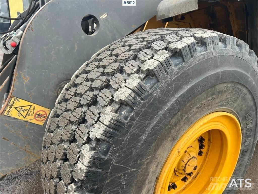 Volvo L110E لوادر بعجل