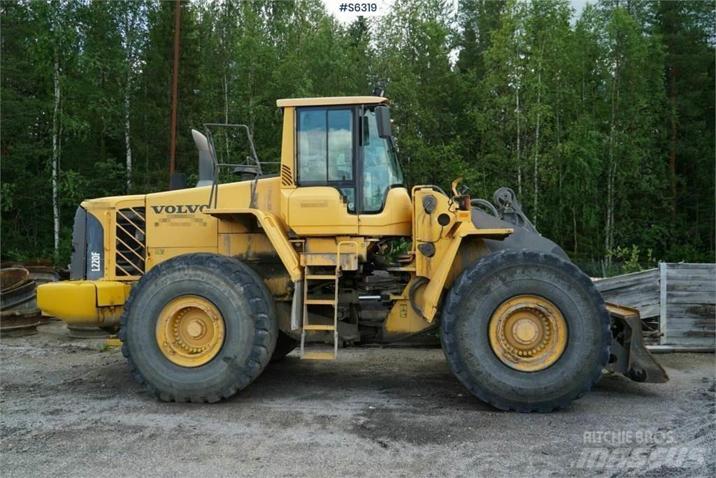 Volvo L220F لوادر بعجل