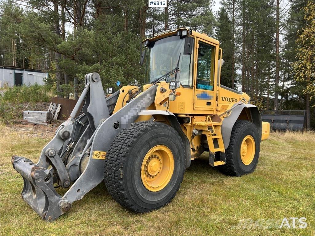 Volvo L90E لوادر بعجل