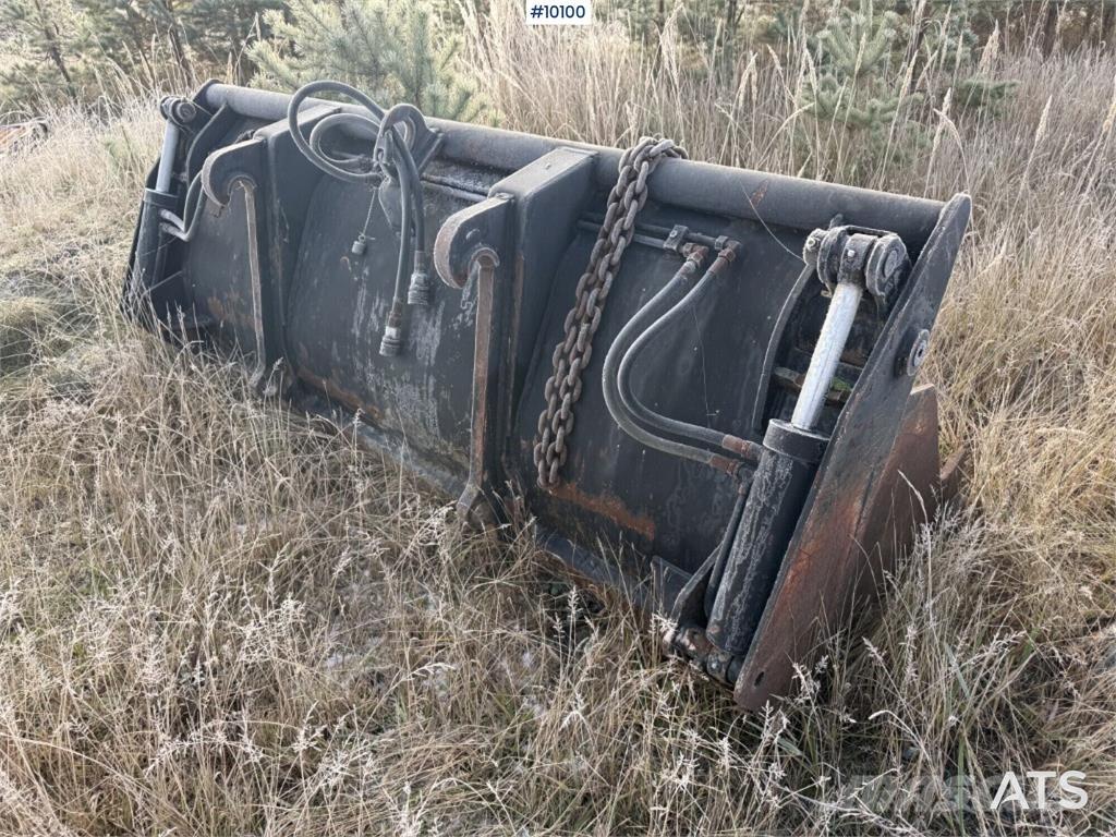 Volvo Stora BM دلاء