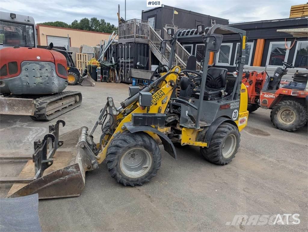 Wacker Neuson WL 20 لوادر بعجل