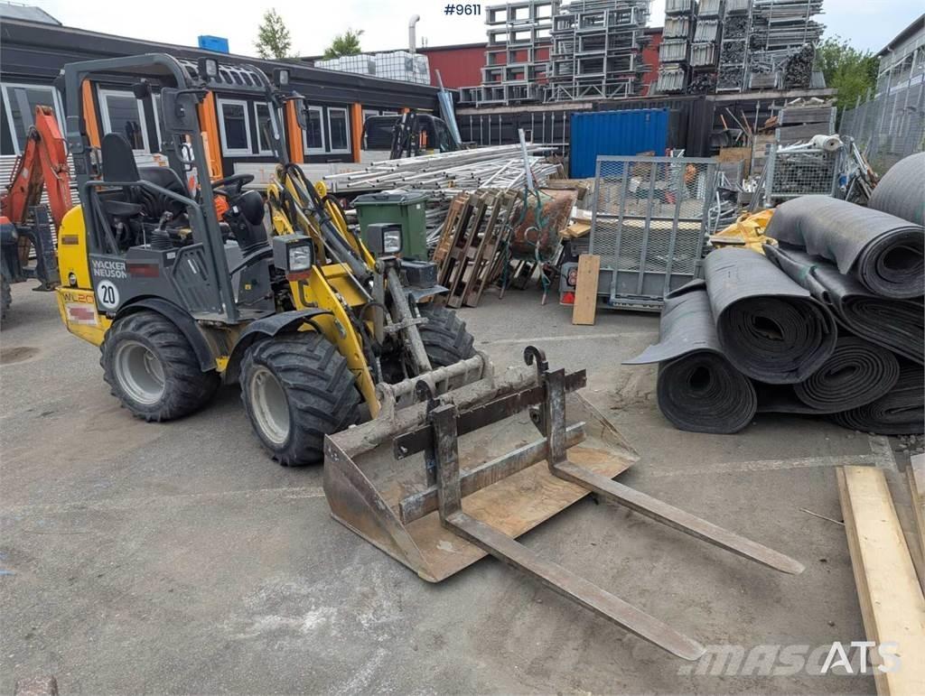 Wacker Neuson WL 20 لوادر بعجل