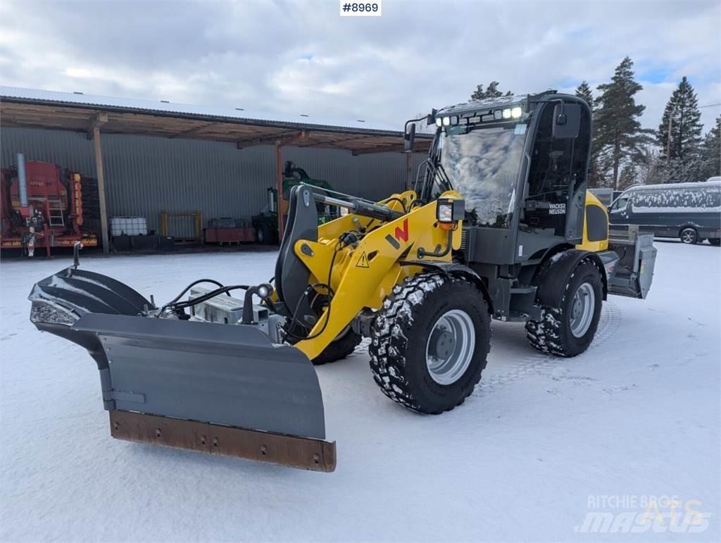 Wacker Neuson WL52 لوادر بعجل