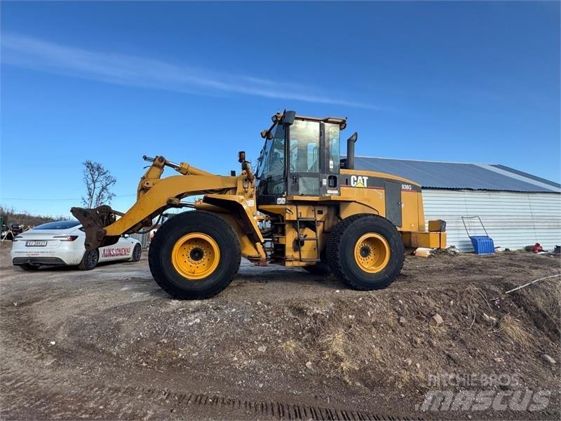 CAT 938G لوادر بعجل