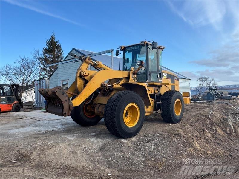 CAT 938G لوادر بعجل