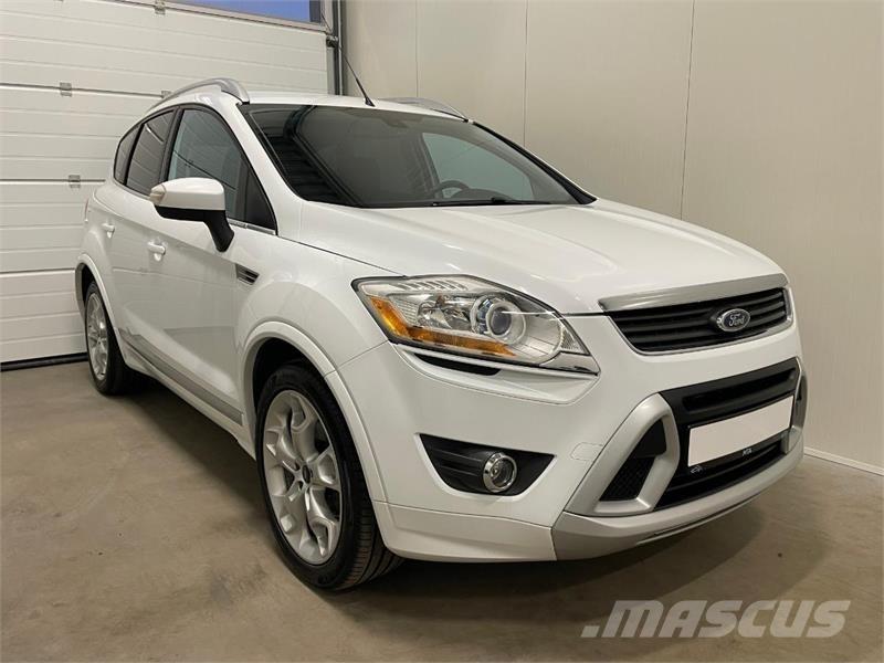 Ford Kuga سيارات