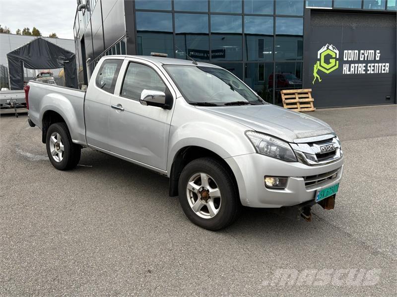 Isuzu D-max سيارات