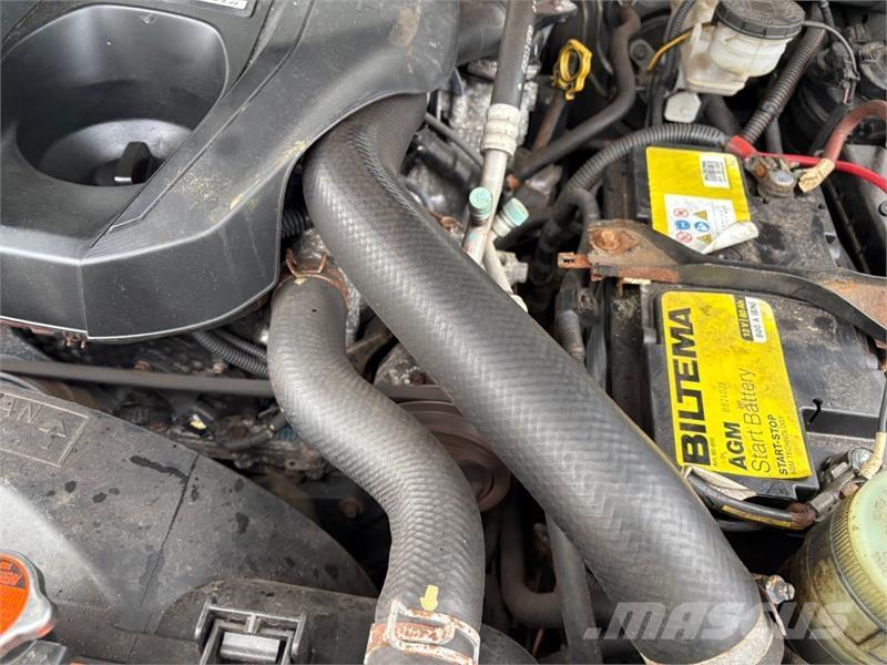 Isuzu D-max سيارات