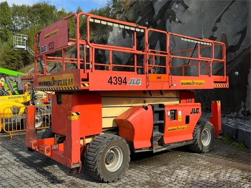 JLG 4394RT رافعات مقصية الشكل