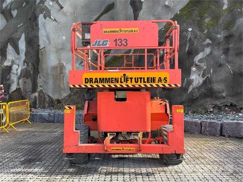 JLG 4394RT رافعات مقصية الشكل