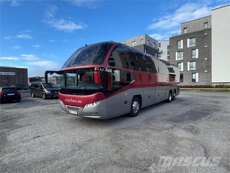 MAN NEOPLAN المركبة