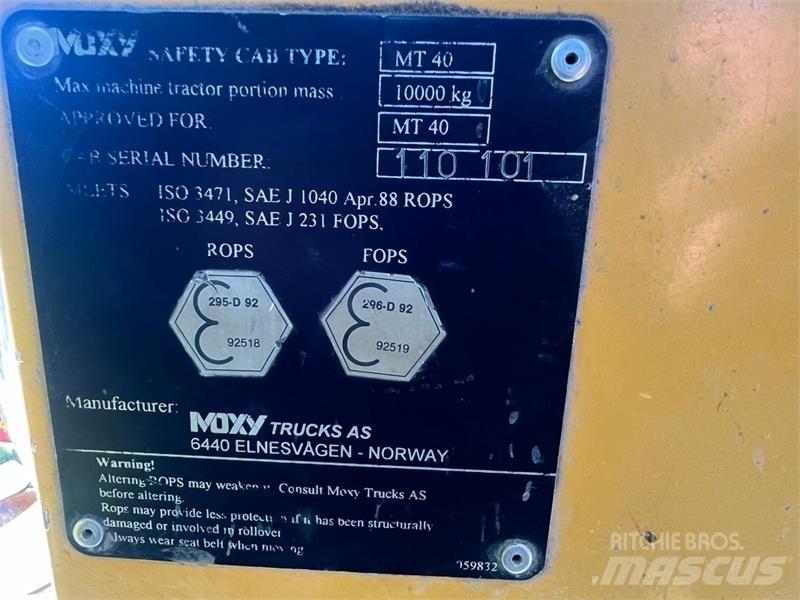 Moxy MT40 عربات نقل قلابة للمواقع