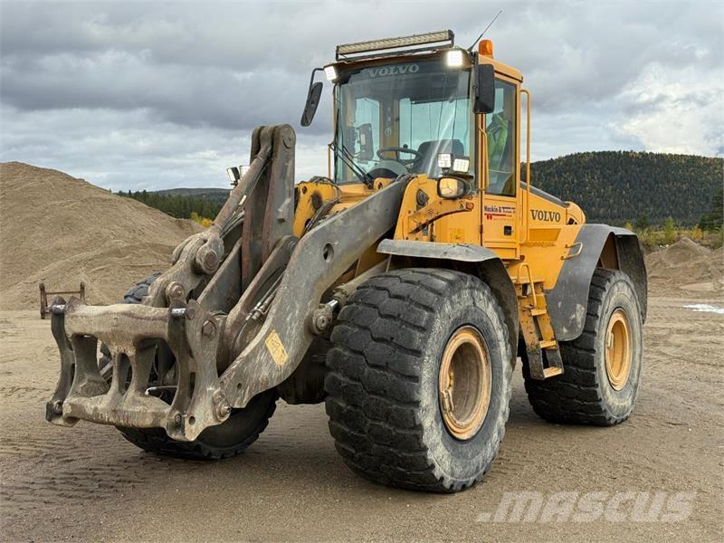 Volvo L120E لوادر بعجل