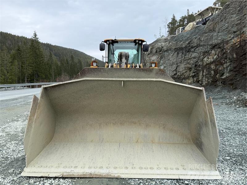 Volvo L150G لوادر بعجل