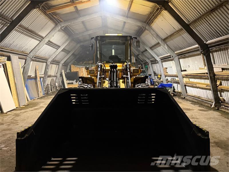 Volvo L70C لوادر بعجل