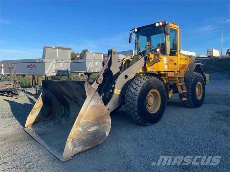 Volvo L90E لوادر بعجل