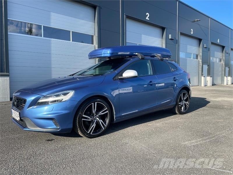 Volvo V40 سيارات