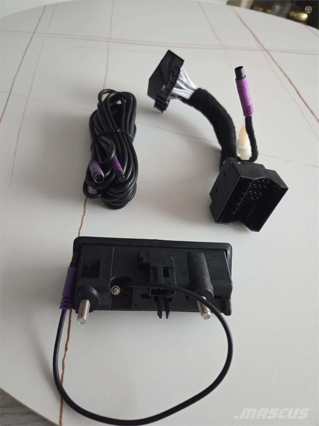 Audi  معدات النقل - غير ذلك