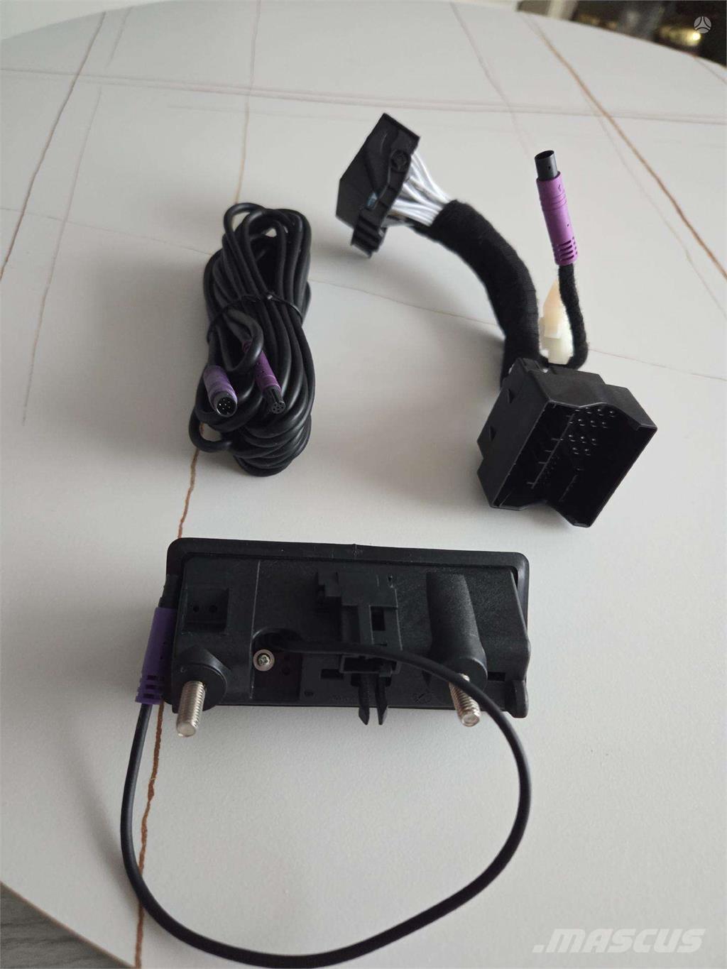 Audi  معدات النقل - غير ذلك