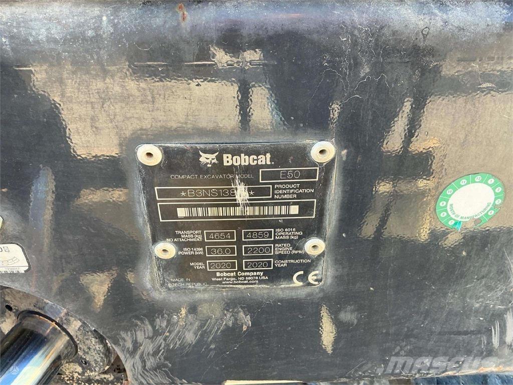 Bobcat E50 حفارات زحافة