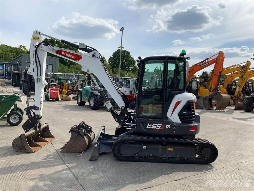 Bobcat E55z حفارات زحافة