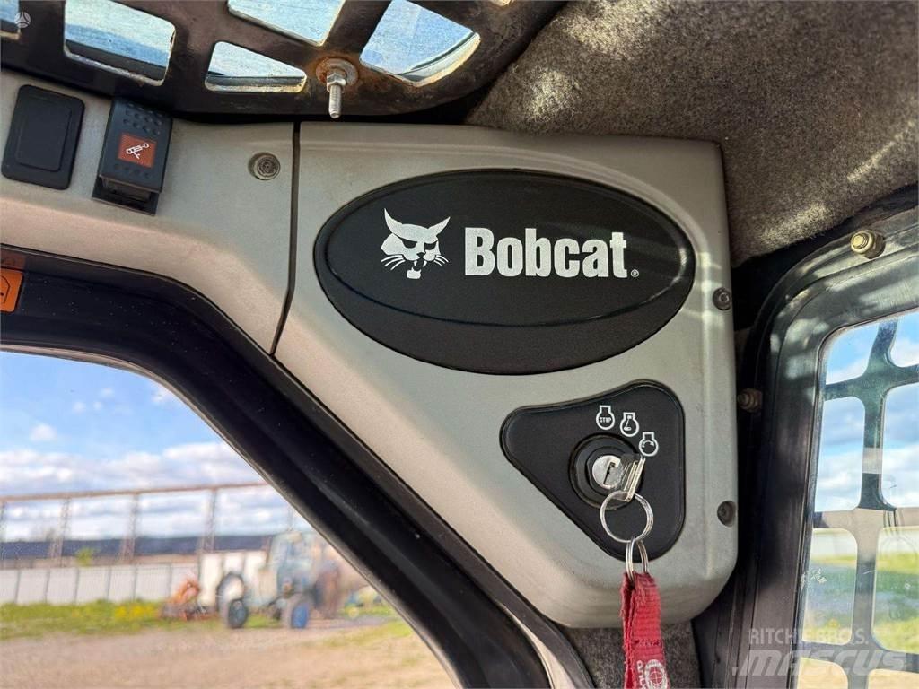 Bobcat S130 لوادر صغيرة