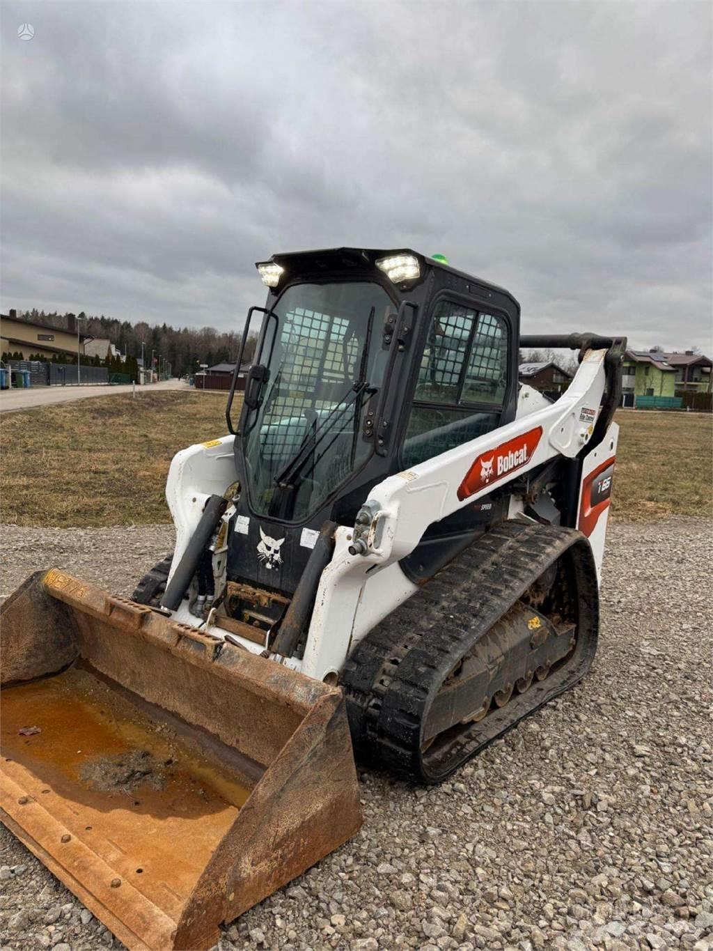 Bobcat T66 مناولات المخلفات / مناولات صناعية