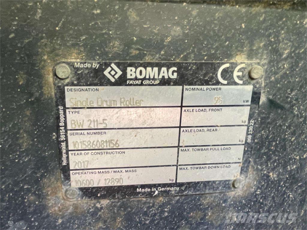 Bomag BW 211-5 مداحل أحادية الأسطوانة