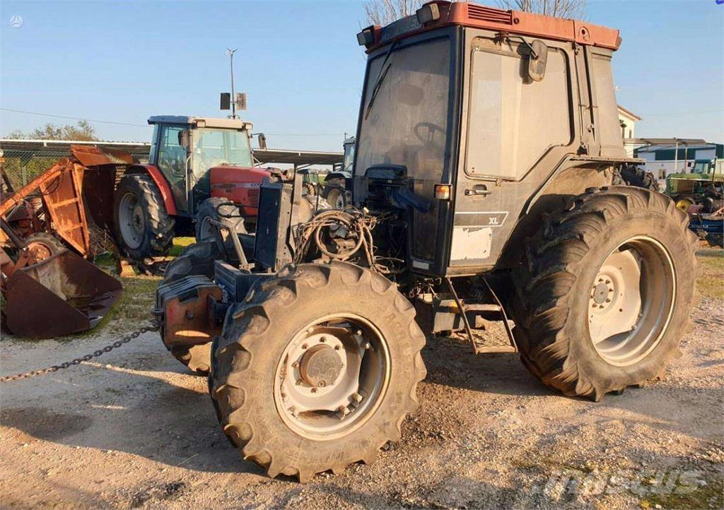 CASE 4240 ماكينات زراعية أخرى