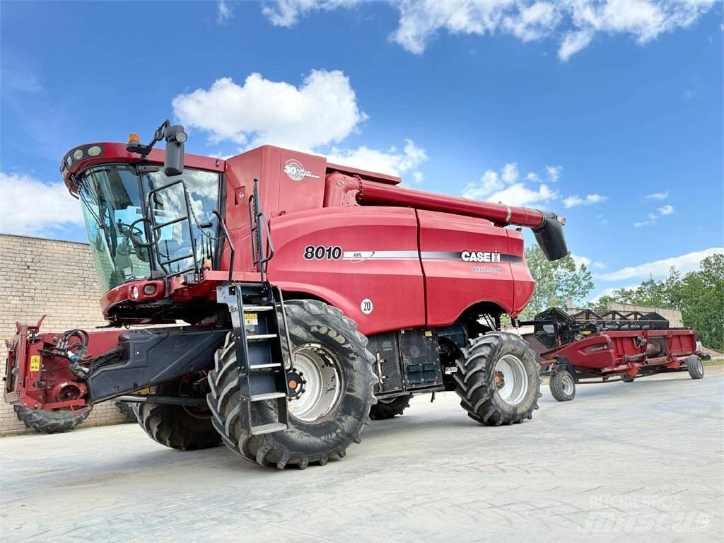 Case IH 8010 حصادات