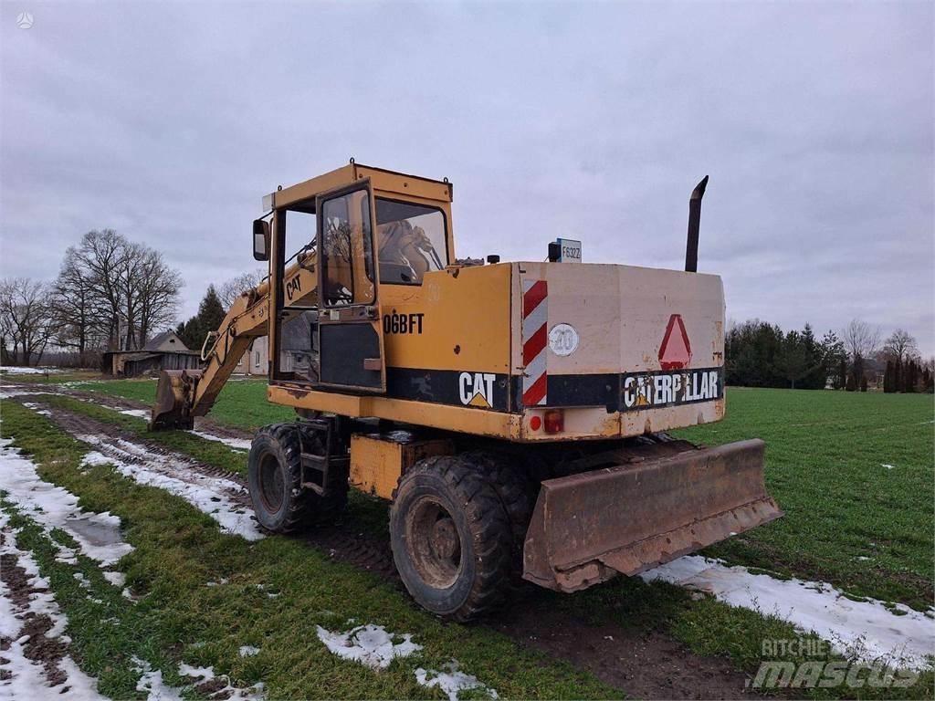 CAT 206 B FT حفارات زحافة