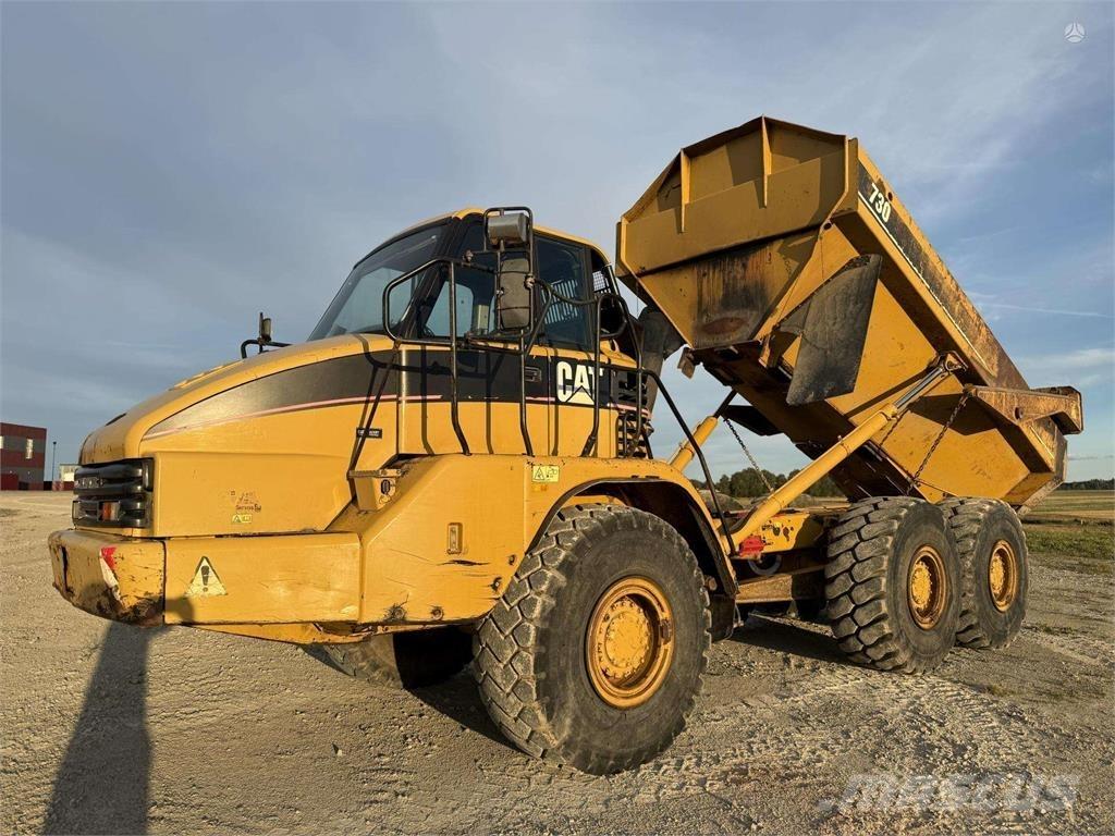 CAT 730 ساحبات مفصلية