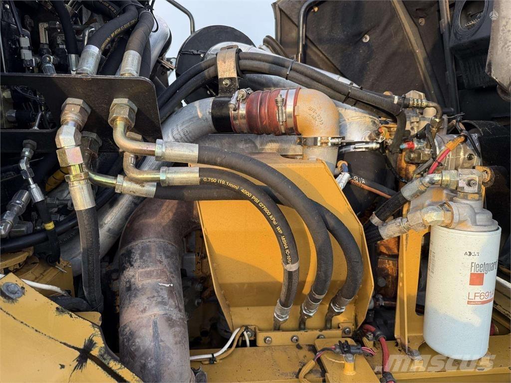 CAT 730 ساحبات مفصلية