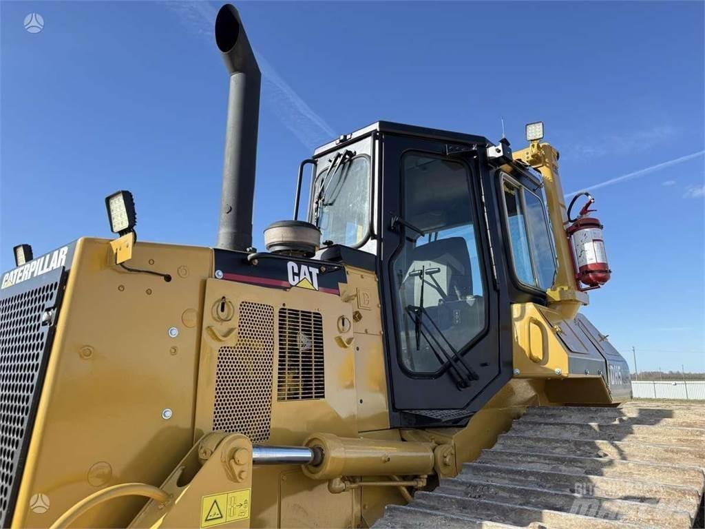 CAT D5H LGP بلدوزرات مجنزرة