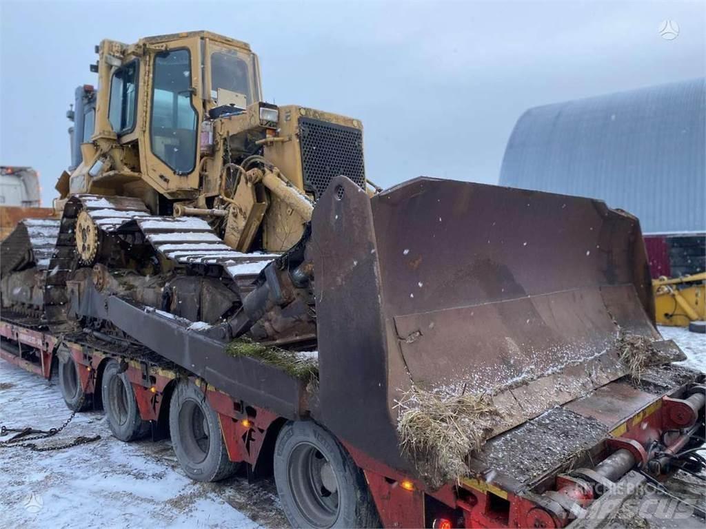 CAT D5H XL بلدوزرات مجنزرة
