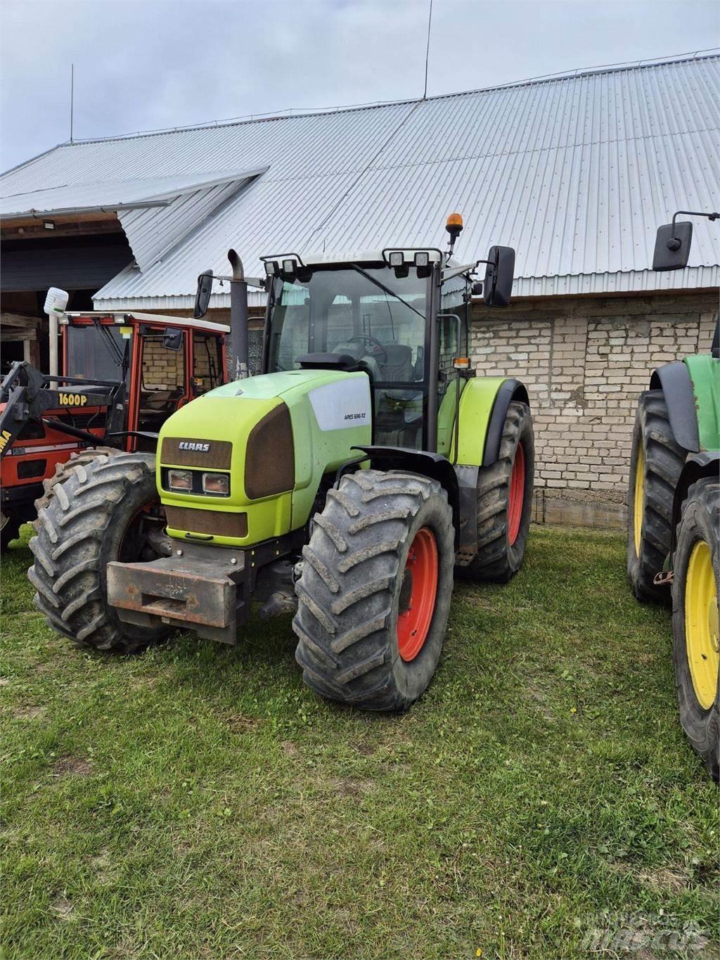 CLAAS ARES 696 RZ الجرارات