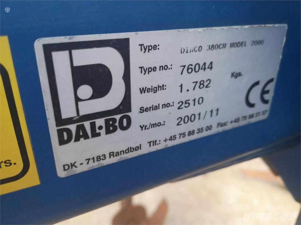 Dal-Bo Dinco 380 زلاقات ميدانية