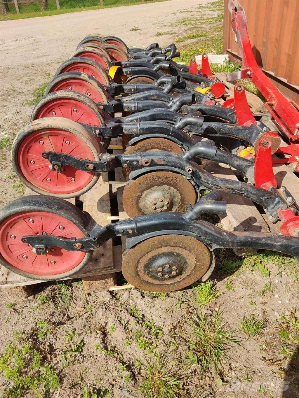 Horsch FOCUS 4 TD مثاقيب